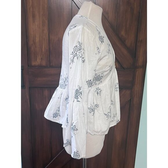 Zara White Blue Floral Print Blouse With Bell Sleeve Oversized Buttons Womens S - Picture 2 of 10